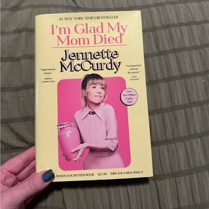 I'm Glad My Mom Died Book by Jennette McCurdy